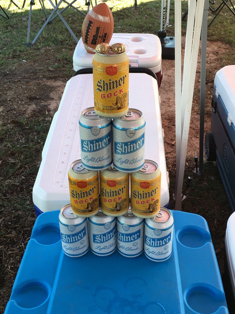 creid528's tweet photo. Time for another @ShinerBeer tailgate thanks to @KristenDistTX #nothingfiner #prositforward https://t.co/ShGMhmfYO2