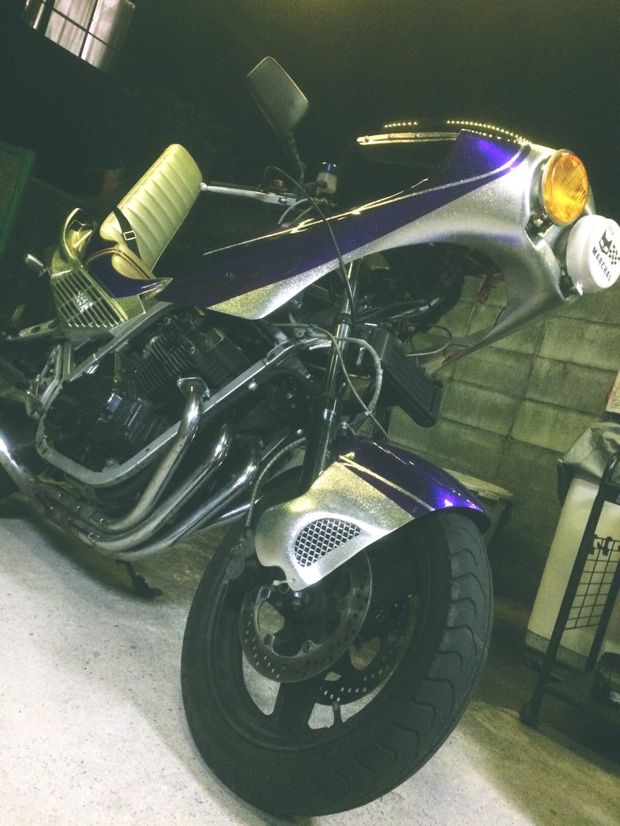 xjr0000xx's tweet photo. もう一度回します
CBR400F売ります
カスタム不具合等はDMでお願いします！
交換も受け付けてます！
バブ＋追い金でお願いします！
#CBR400F 売ります
#CBX400F売ります
#バブ売ります
#XJR400売ります
#ゼファー売ります
#GS400売ります https://t.co/IU51HUc3bV
