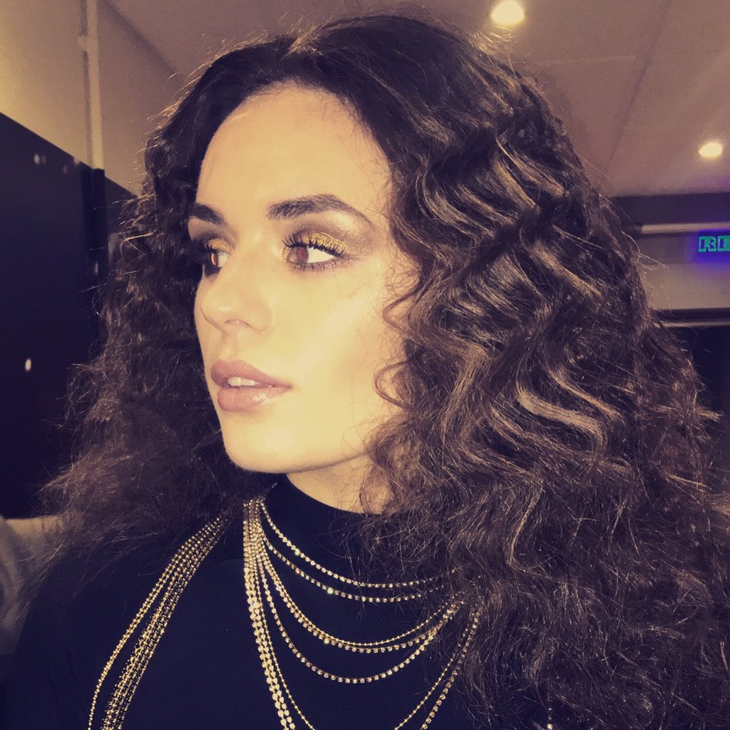 Final rehearsals done! DISCO WEEK LETS GO❤️🚦