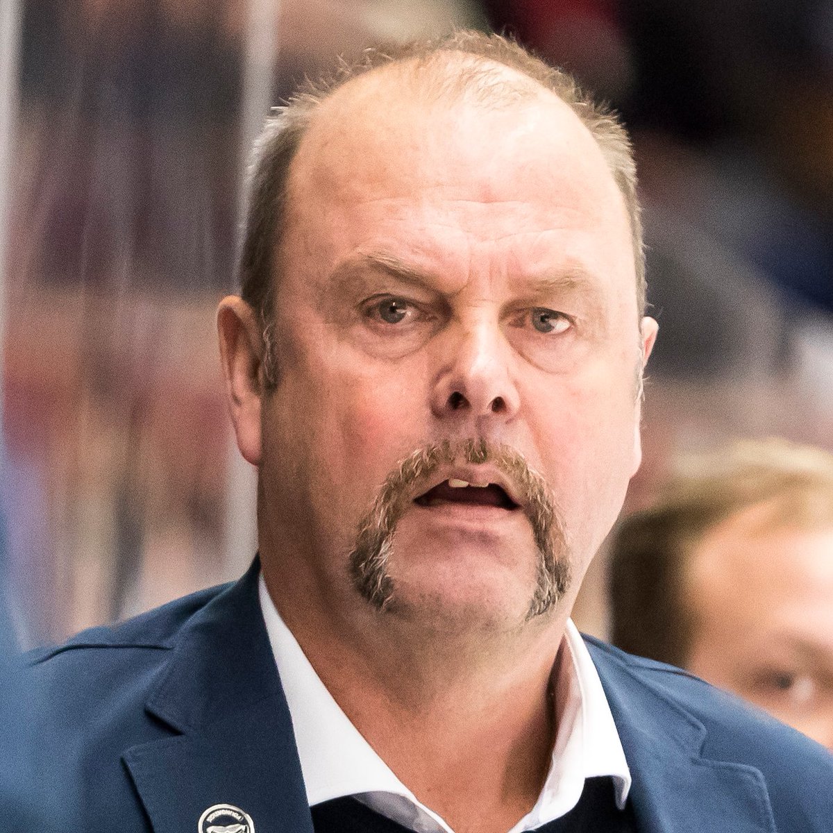 TV4_Hockey's tweet photo. Man skojar inte bort Perras #Movember-mustasch! #shl #twittpuck https://t.co/kiDNCyIDy5