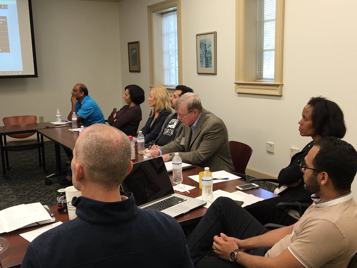 AlwaysEmory's tweet image. The Emory Entrepreneur Network spent their #EmoryCares day helping early stage entrepreneurs refine their pitches &amp;amp; solve org. challenges.