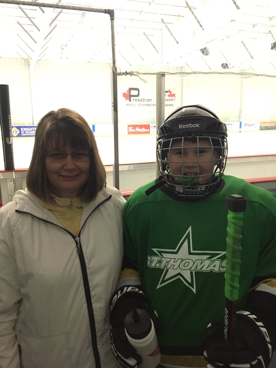 tveitch4's tweet photo. A fun afternoon watching my nephew play hockey!  #winningteam #godefence https://t.co/oeupa849sC
