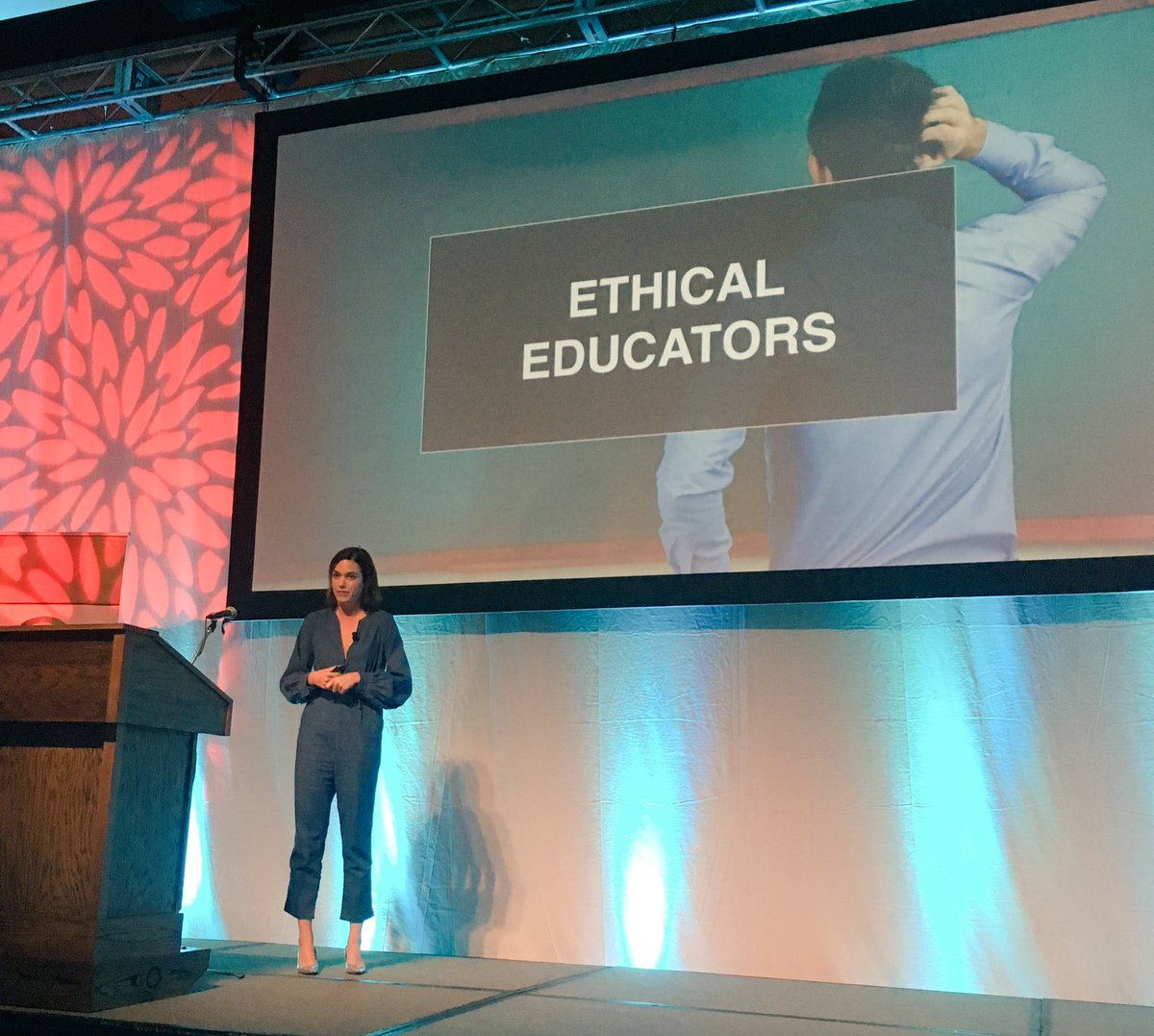 ColorSells's tweet photo. Lauren Williams talking about brands that have become ethical educators @trendwatching #cmgsummit16 https://t.co/Iex3ptuM8P