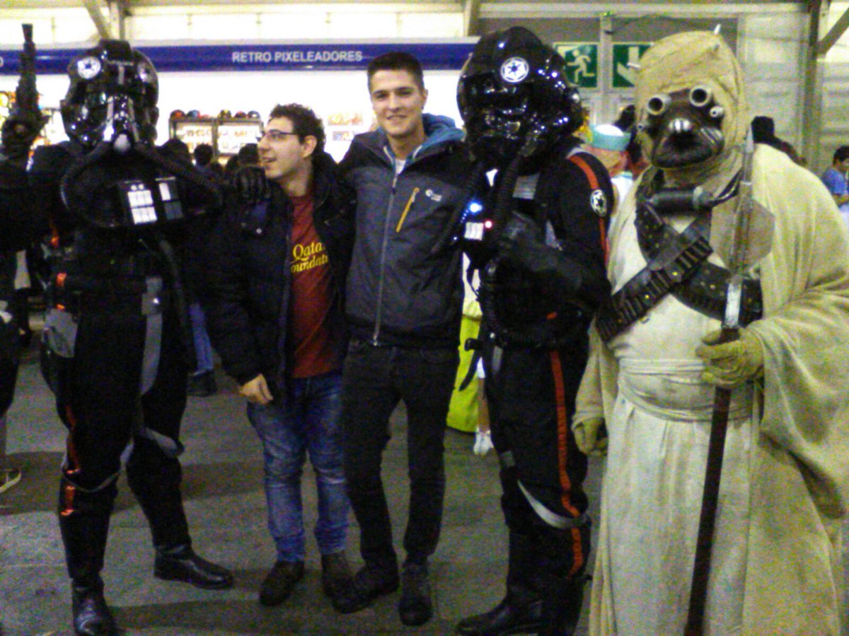 janireateca's tweet photo. Disfrutando de la Feria Manga en Las Arenas! @jefairatxe @STLGorabide https://t.co/pedVb5sWgn