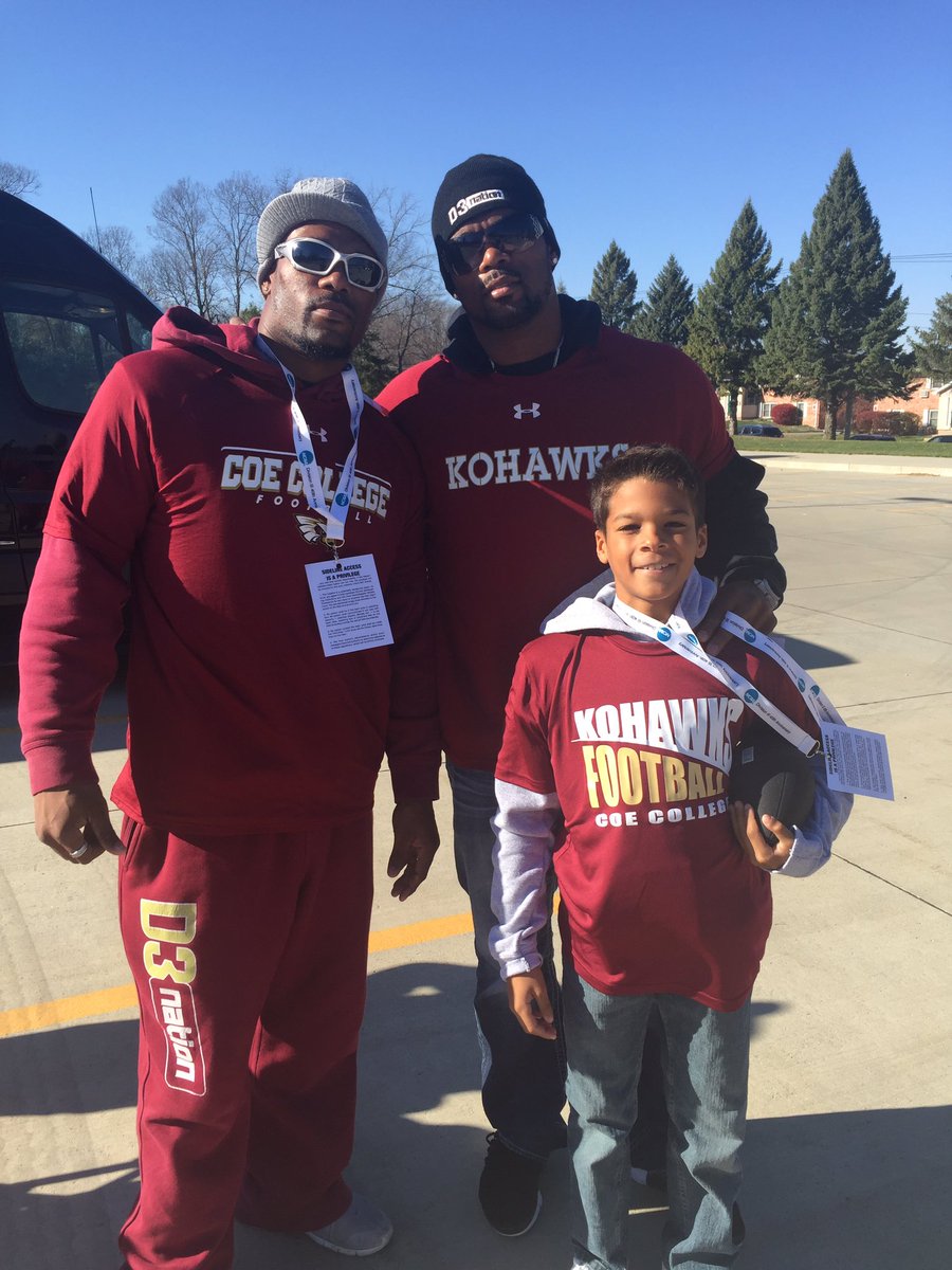 Fred22Jackson's tweet image. Go Kohawks🙌🏾