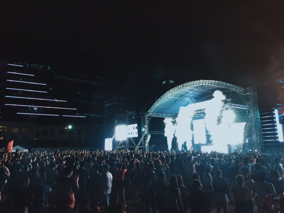 enjoyGLOBE's tweet image. Totally one of the best #GlobeUnleashed parties EVER! Thanks for joining us, guys! 👋