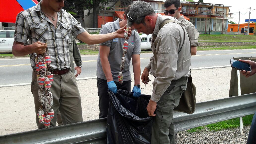 MinAgriCba's tweet photo. #OperativoControl #Ruta38 @MinAgriCba @MICyM_Cordoba #Senasa #PoliciaCba En muchos puestos d venta constataron irregularidades Hubo decomiso https://t.co/xf7l4Hkjf3