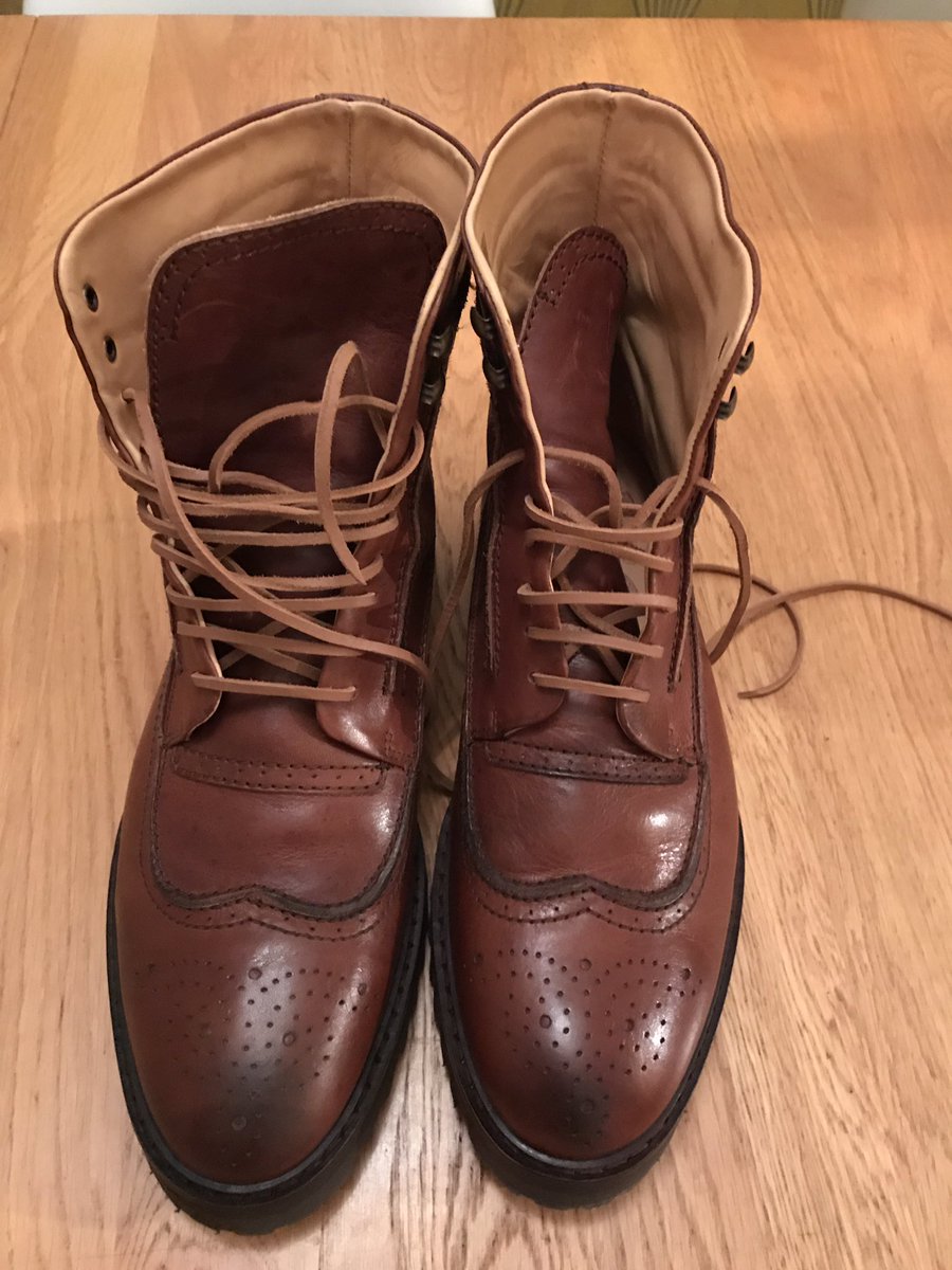 SP_Appella's tweet photo. Many thanks to @NorthernCobbler for my wonderful new boots for the winter ... love them :) https://t.co/06FqBYDwlV
