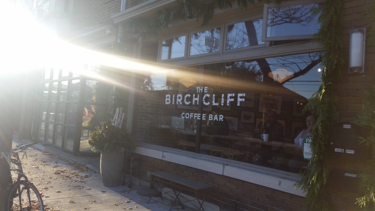 a_defrancia's tweet image. Enjoyed a lovely ride w/ @ScarbCycles @vleongTO on a bit of the #panampath &amp;amp; had good discussions @thebirchcliff after. #ScarbTO #bikeTO