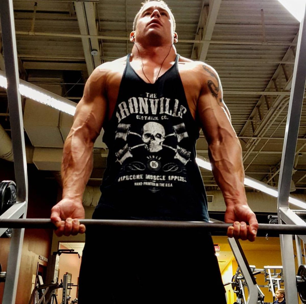 Ironville's tweet image. Tag your pics with #Ironville We like to repost! Thx Chad 36 RI  NPC BB Competitor  Shop this tank: ow.ly/tCU03066neW #StringerTank