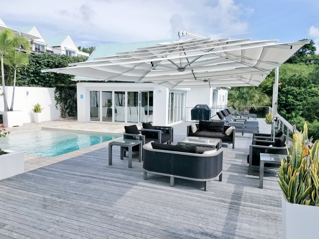 Journalistorian's tweet photo. What an #oasis @Ceblueanguilla @Anguilla_Trsm create! Getting the perfect #beach #CeBlueView! Never felt more welcomed. #MyAnguilla #Travel https://t.co/uTplKs2sIv