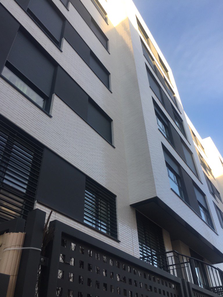 Amazing glazed brick project in Madrid......4,500,000 bricks.....need to use these in the uk