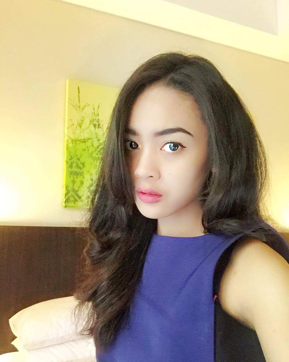 Jan_coeg's tweet photo. Waoow admin kitty, walupun kliatan dikit https://t.co/nCSULgXKRy