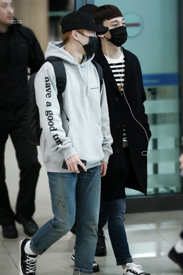 minseokpcs's tweet photo. the cutest couple https://t.co/vrQX57tyUF