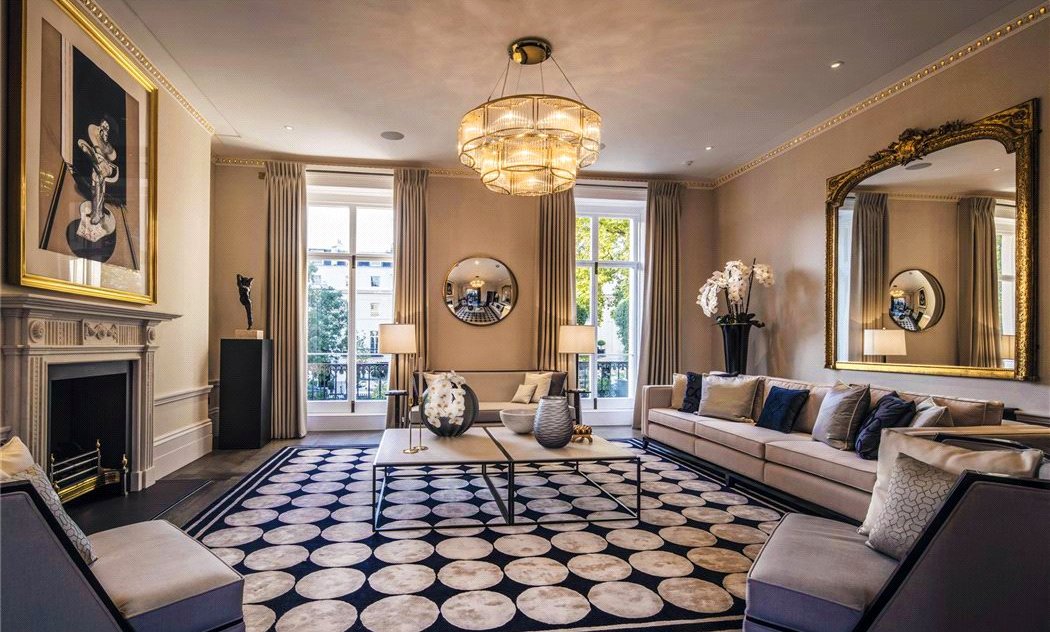 knightfrank's tweet photo. Grade II listed #Belgravia town house on corner of Chester Square. A home of impeccable style: https://t.co/xfFMlfCr7K #KFPrivateView https://t.co/VVPOPEdnRD