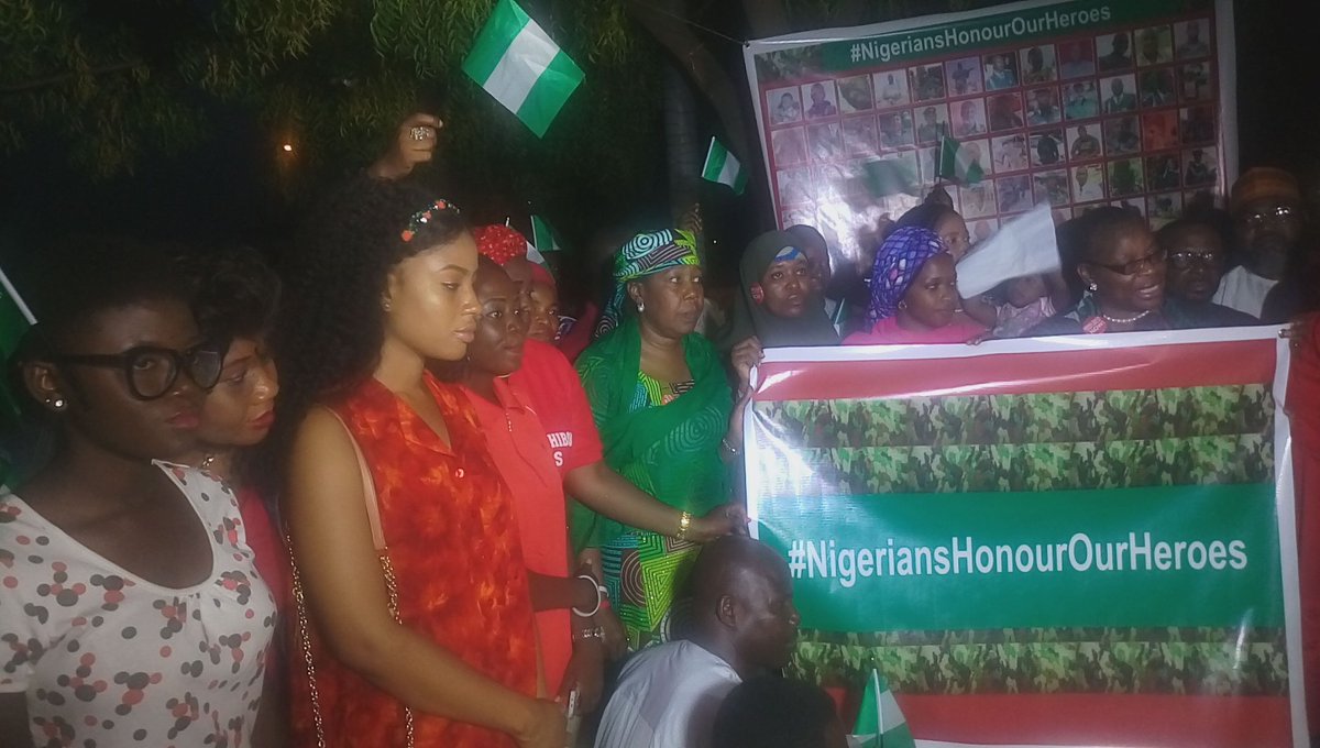ibrahimu14's tweet photo. If you must do vigil in the night do it for our troops
If you can fast do it for our troops
Sheikh adeyemi
#NigeriansHonourOurHeroes https://t.co/XyES1mRcL6