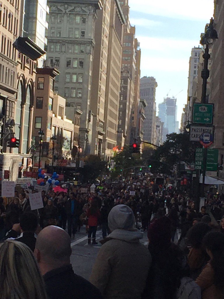 One form of dialogue - but almost made me miss my train #FifthAvenue #civilprotest