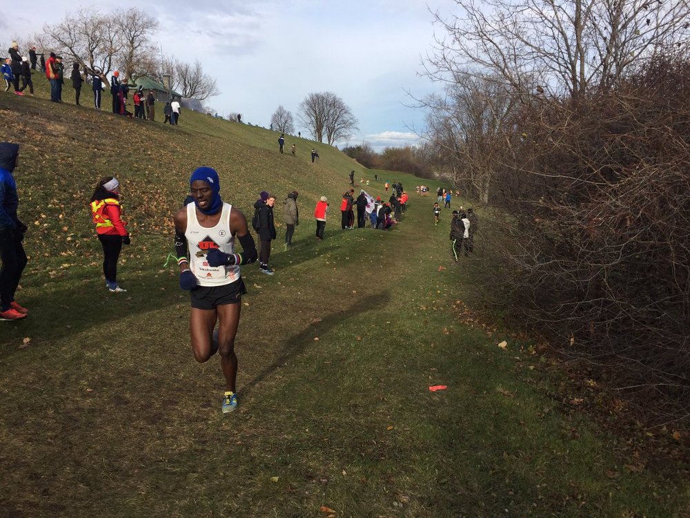CanadianRunning's tweet photo. .@USportsCA #USportsXC16 #CISXC pre-race favourite Yves Sikubwabo (@rougeetor) delivers with win on home course: https://t.co/i5bz0zpiq5 https://t.co/kkNS4YXioB