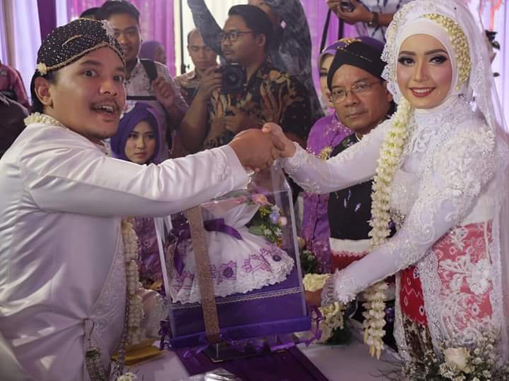 Selaaaamaaattt Mamanggg Akhirnya SAH <a href="/cellakotak/">cella kotak</a> Semoga Berbahagia Selalu Sampai Akhir Tua Mang Doa Kami Menyertaimu,Foto By <a href="/sevri_heyho/">sevri heyho</a> 🙏