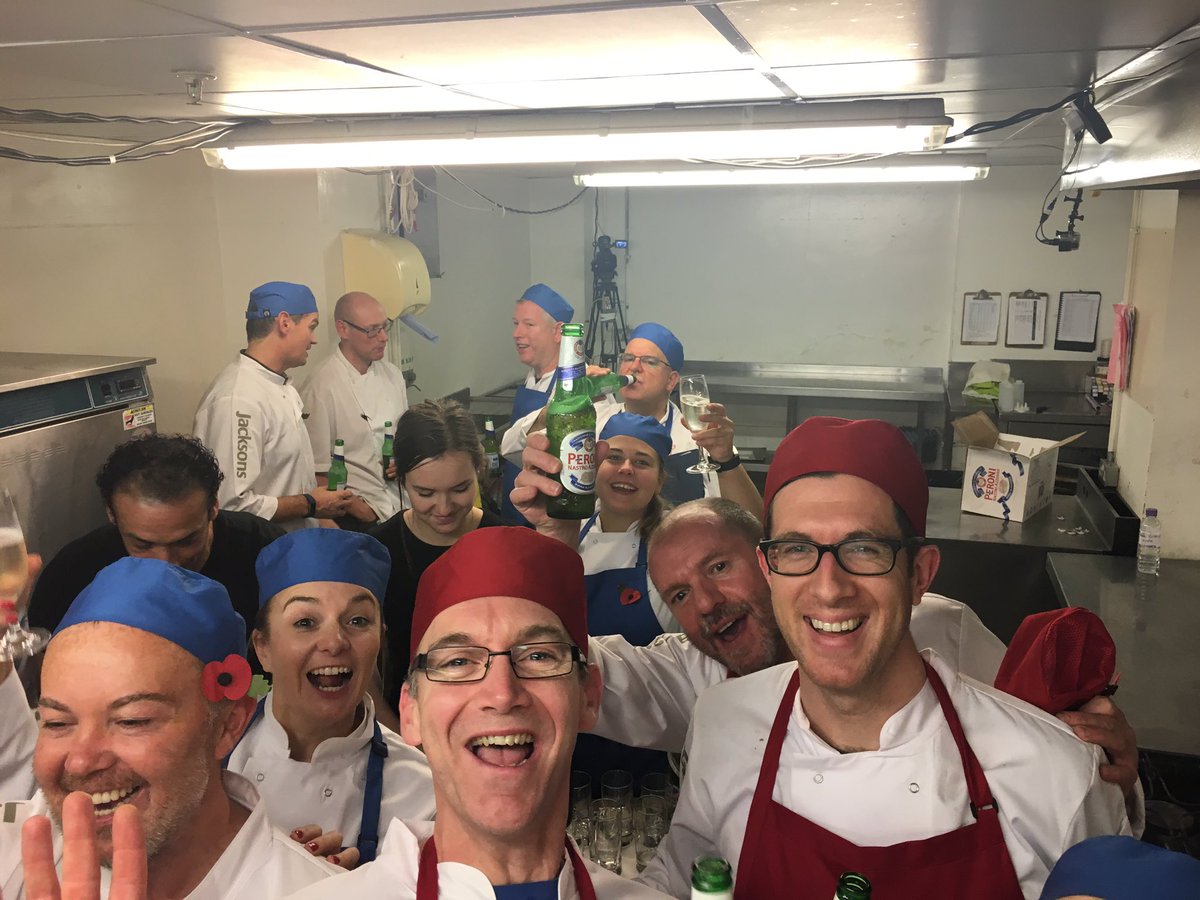 MarkDMcQuillan's tweet photo. .@KitchenInferno safely negotiated. Hopefully it wasn't too unpleasant an experience for all the paying guests! 😉 https://t.co/sJDG50zLXL