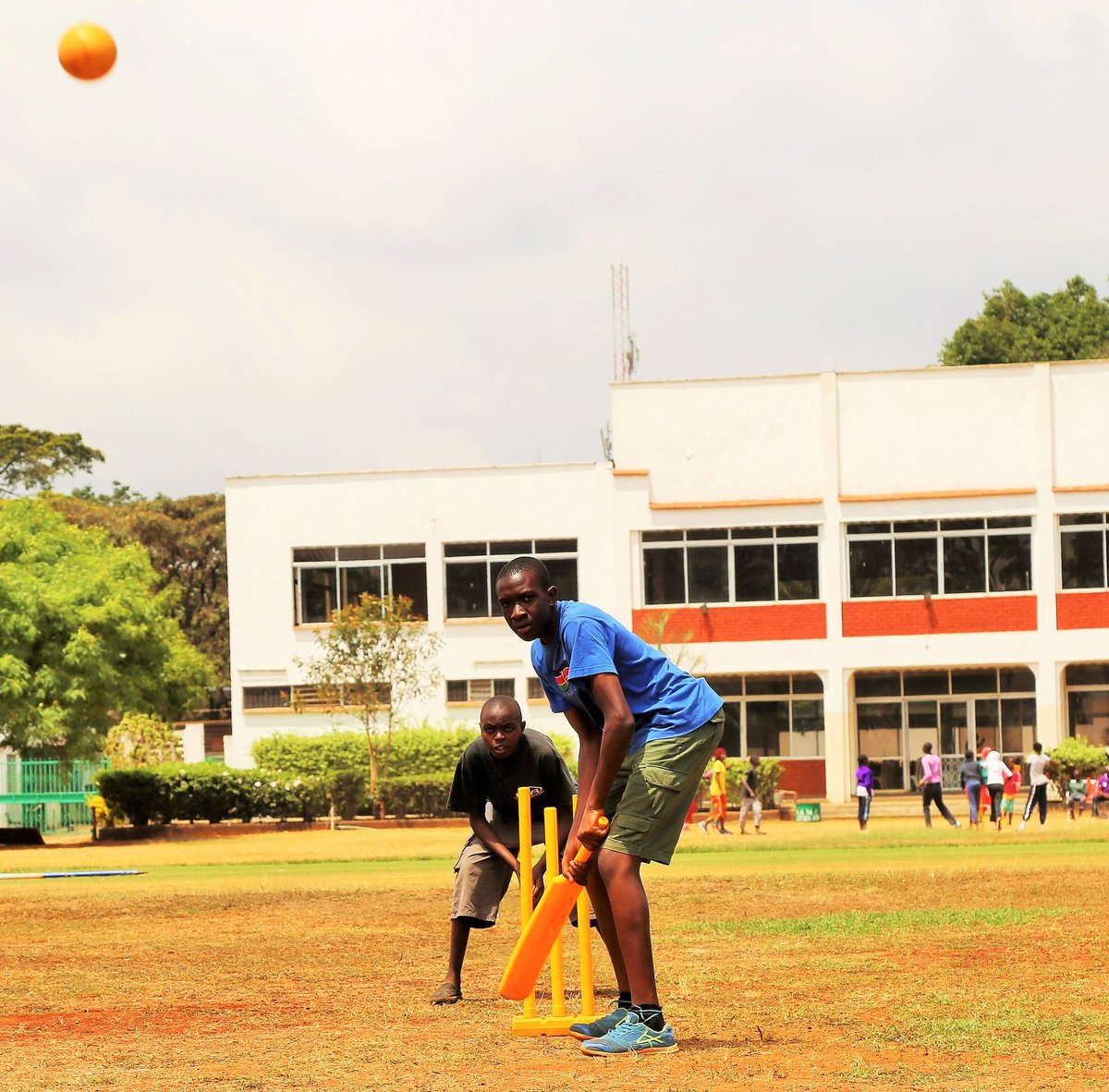 MartinCisse's tweet photo. @africancricket #InterNationalCricketBackInKenya. It's all buzz and We feel energized. Kids are looking forward to the #CKvHK @ICCWCLC https://t.co/71hCVArK21