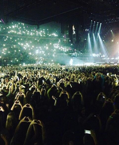 acedrauhl's tweet photo. POLISH BELIEBERS ARE A LEGEND🇵🇱 https://t.co/pkcttVpmIp