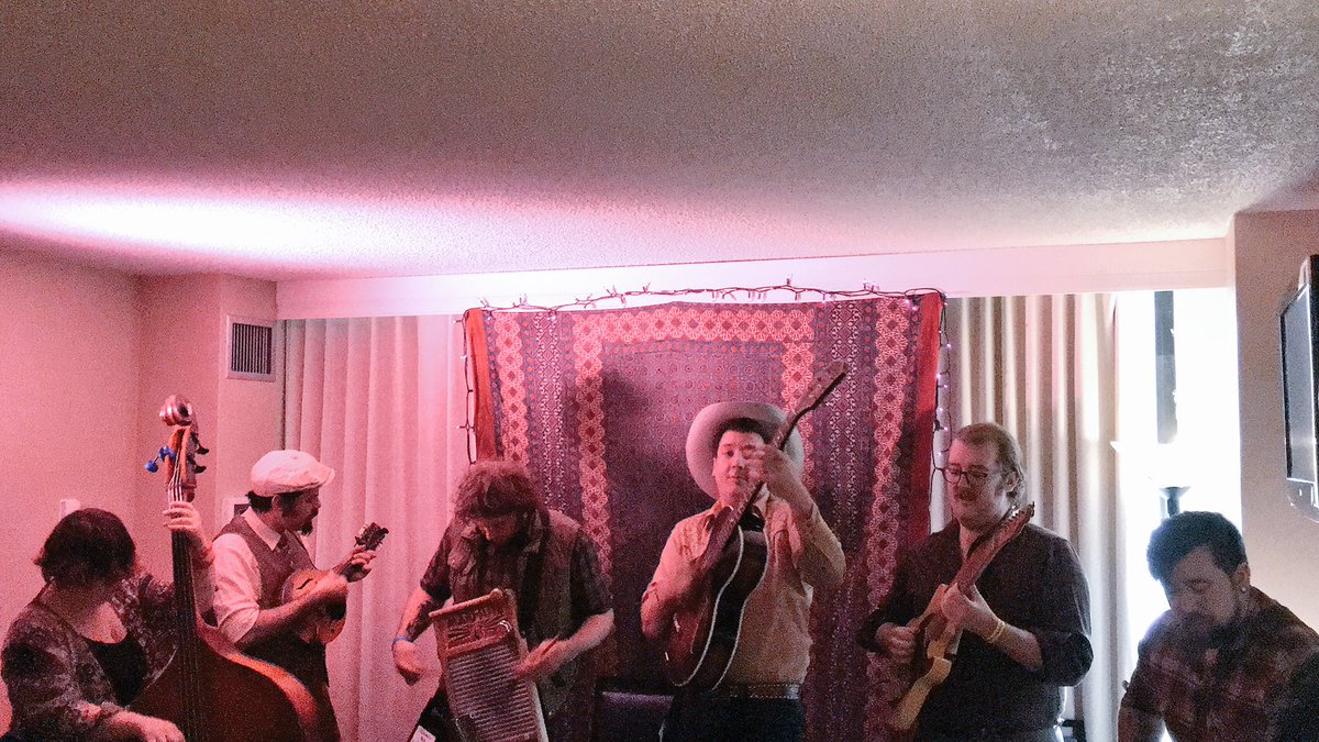 SpinCount's tweet photo. @williestratton had a fantastic @NERFAlliance Backstage Session showcase this afternoon! #folk #Nerfa2016 https://t.co/cYFhoL5drF