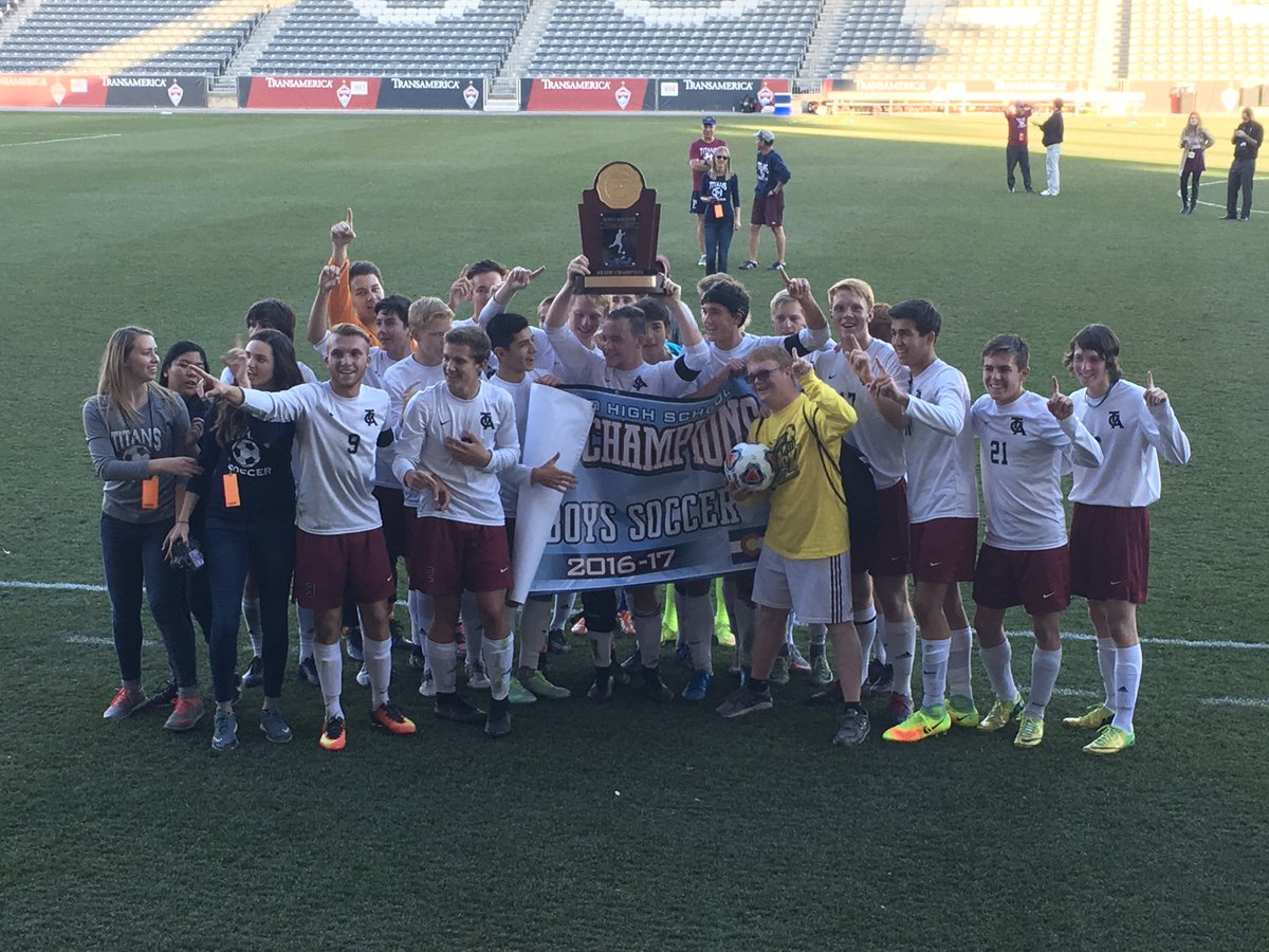 tcaprincipal's tweet photo. Congratulations TITANS.  2016 CO State 4A CHAMPIONS!  #wearetitans @CHSAA @gazettepreps https://t.co/ZZiTDZ3rrB