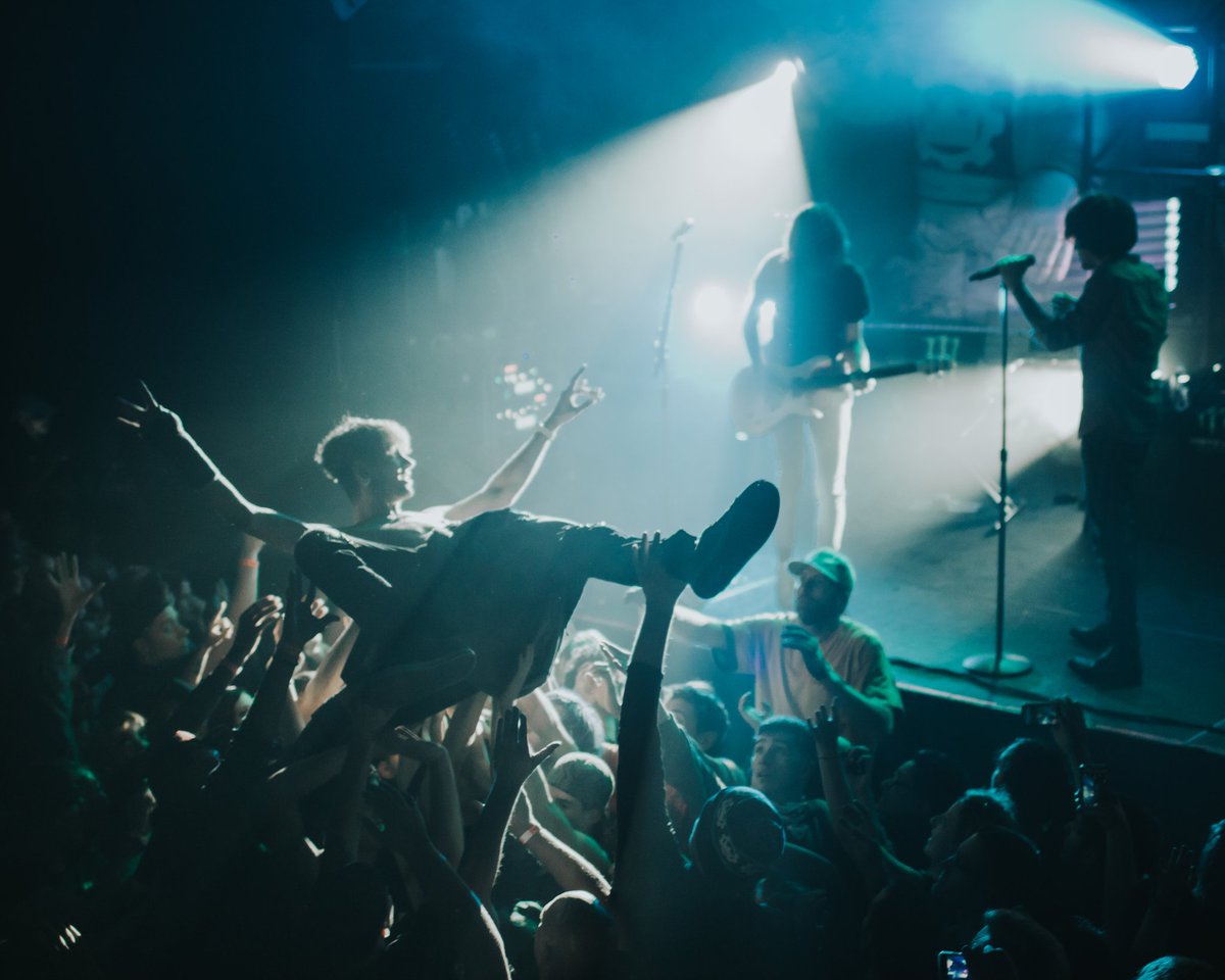 Crown The Empire (CrownTheEmpire) Twitter
