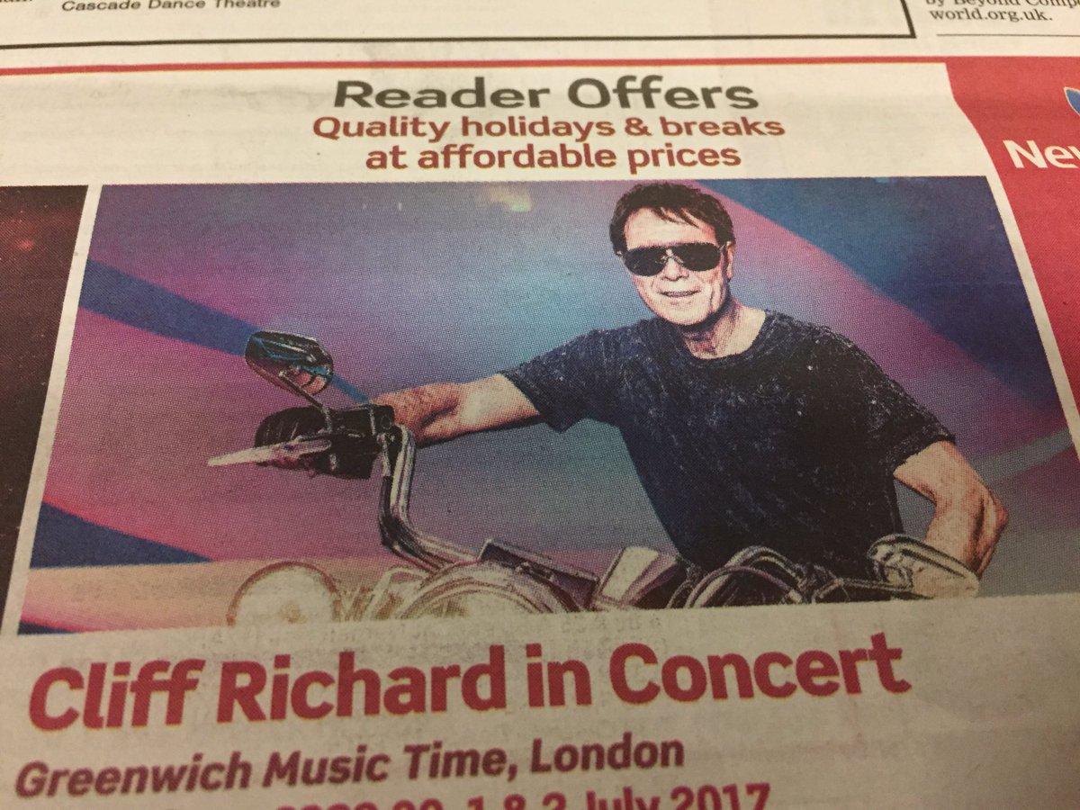 RonJichardson's tweet photo. "Hi Cliff. We're doing the tour poster, what do y-"

"IN SHADES ON A BIKE LIKE THE T1000"

"Seriously though... Cliff? CLIFF?

He hung up." https://t.co/N3TZGoXefx
