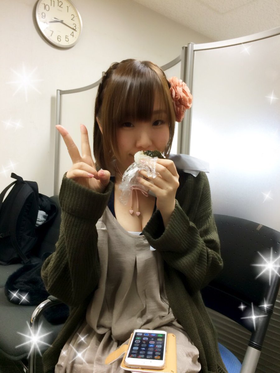 東城りお 10時から放送の 麻雀バトルロイヤル 何戦ですか と聞いたら 西武新宿線だよと答えた ゆーみんさんは大将戦ですw 観て下さいね T Co Q4clbbixk8