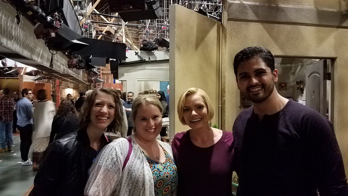rayholdridge's tweet photo. great time watching the recording of @MomCBS . Such an honor meeting @theJaimePressly too! #stronghandshake #greatwoman #respect #futuregig https://t.co/OlhalL67xC
