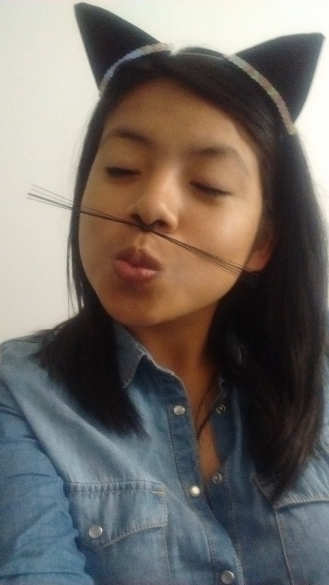 YuriTania2's tweet photo. Porque soy una linda y hermosa gatita ... https://t.co/9V5Y5PgY2n
