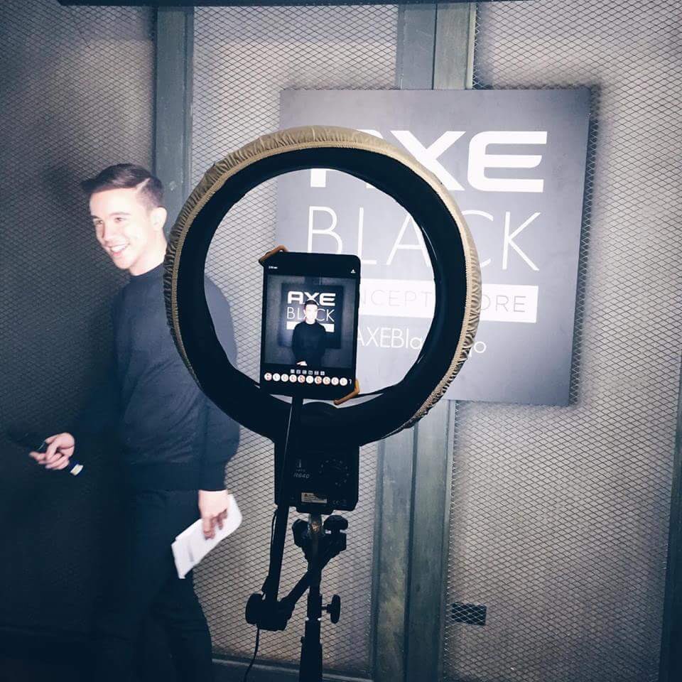 A refined scent for classy men, #AxeBlack. Drop by #AxeBlackArjo today and take a peek at his #LessEffortMoreStyle pop-up collection.