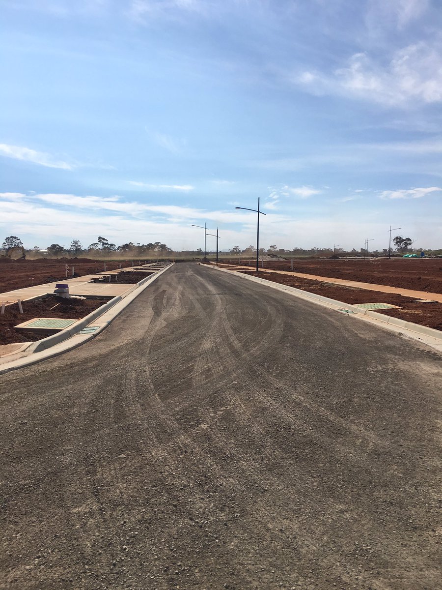 Andrew12Welsh's tweet photo. Sunday walks through Thornhill Park Stage 1 not long until roads are finished and the first houses will start being built https://t.co/pwqoKsgbJk