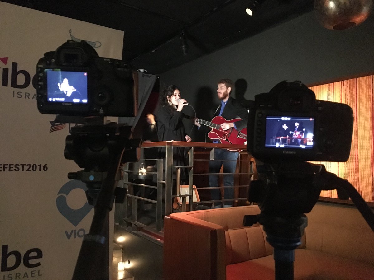 GenBrandHuman's tweet photo. Filming great music at #vibefest2016 chill event!  Great entertainment!! #NY #VideoProductionNY https://t.co/9CchpH6XxL
