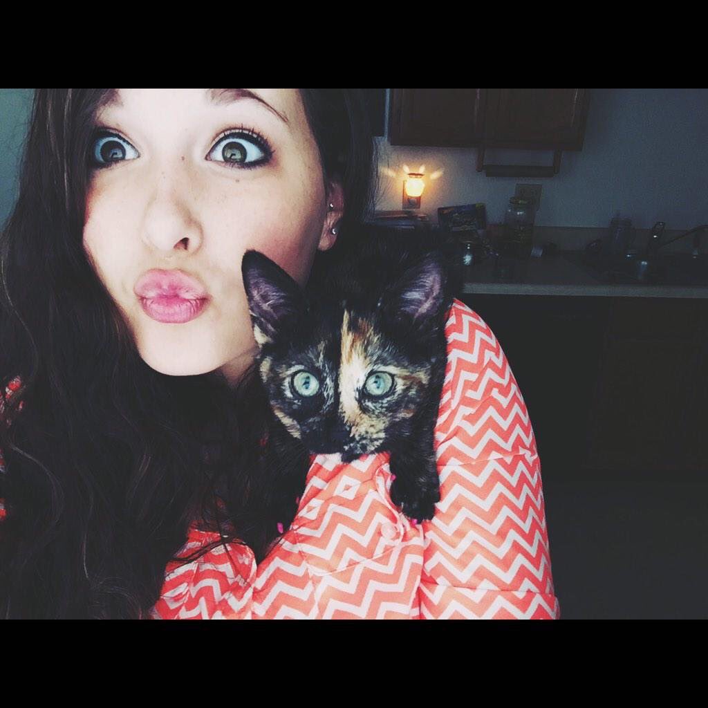 madisonmckaig's tweet photo. Miss you bby 😪 https://t.co/E0fZW8S54O