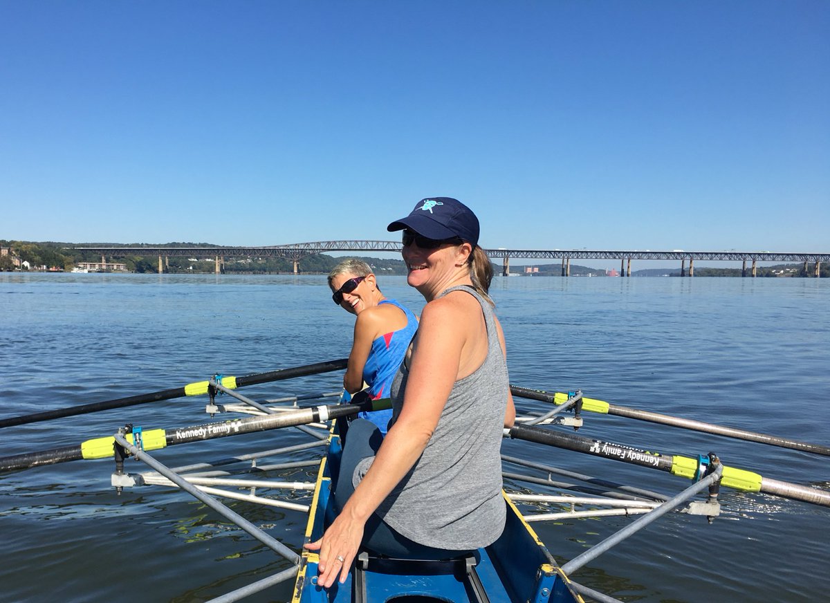 JulianaLoBiondo's tweet photo. Happy Birthday to my favorite 2-seat‼️@MommaMaggiex4 #BowPair #NotMagpie 🎉🎉🎉 https://t.co/ChXJFI5duy