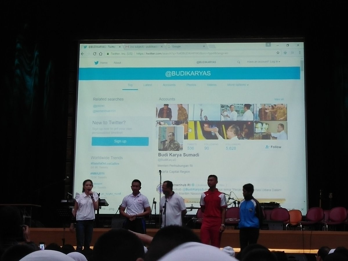 btpsumbagsel's tweet photo. Pengarahan @Menteriperhubungan @Menhub Bapak @BudiKaryaS bersama Taruna Taruni di Ling Kemenhub dari Sabang-Marauke https://t.co/am5we5spzr