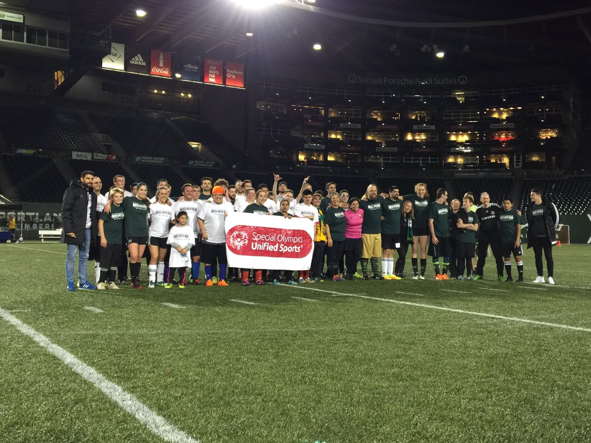DiegoDv8's tweet photo. Happy to be part of the 2016 @SOORstate & @timbersarmy Unified Match. #strongtogether #RCTID #FSG2016 https://t.co/Abevd1A999