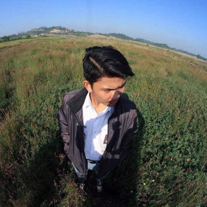 Come hangout with me > Kota bangun on #BIGOLIVE. web.live.bigo.sg/2104563394_147…