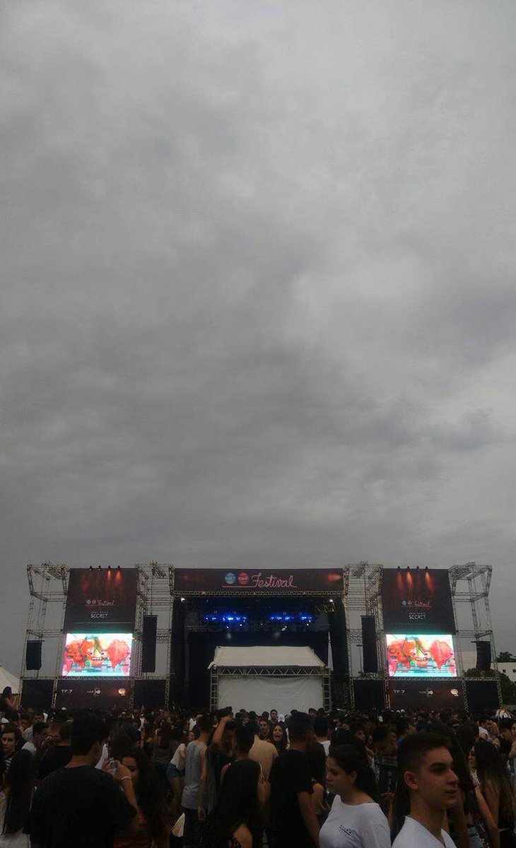 JoaoVitorSemC's tweet photo. #Festival #NetClaroFestival #NetFestival #BH #BeloHorizonte @SteveAngello @Blasterjaxx @infected https://t.co/YsCcl3RCut