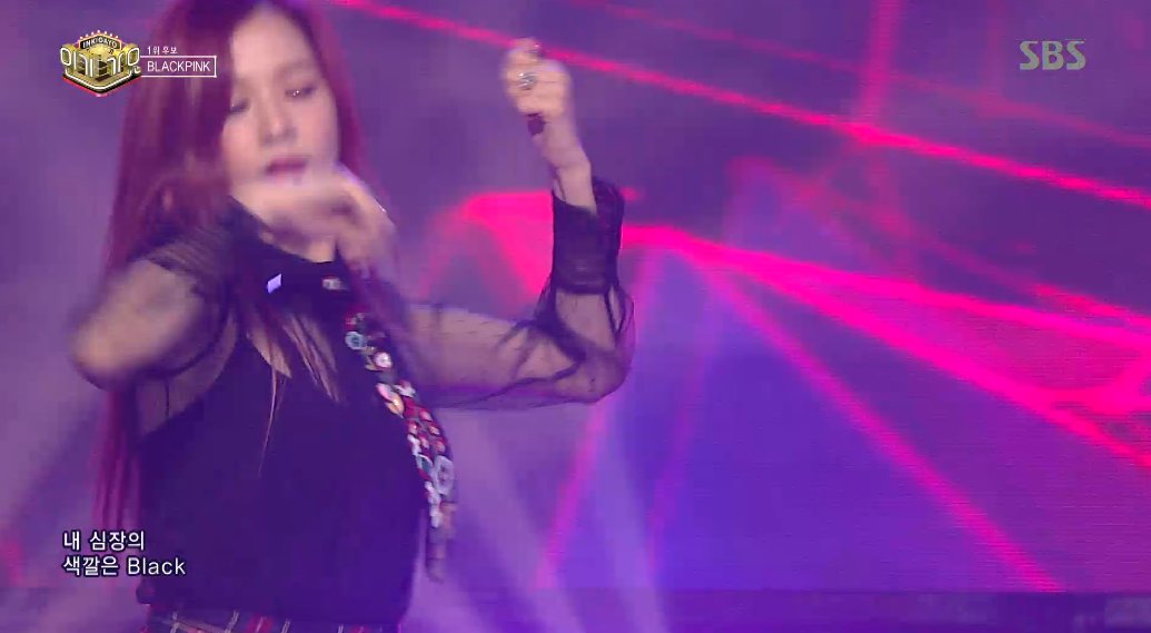 JisooHolic_JS's tweet photo. แคปได้แต่แชลิซเจน ส่วนเมนนั้น..
 #블랙핑크 #BLACKPINK https://t.co/NLg1xEis9h