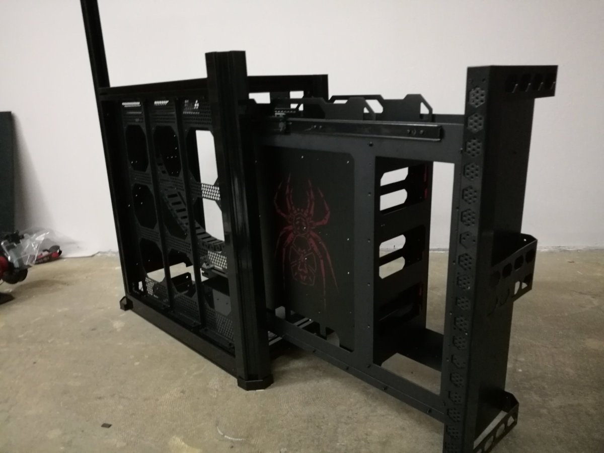 ictable's tweet photo. iCTABLE Pro Box Assembly #ictable #gaming #PC #professional #workstation https://t.co/6smfdmwLfg