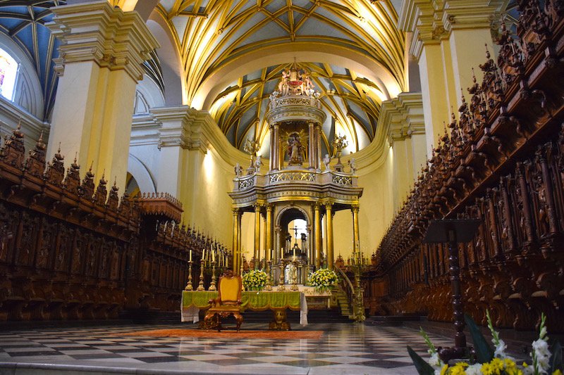 TraveladeptLife's tweet photo. #Lima is a town with a fascinating historic center https://t.co/lniDEkkqBq #TWWT #peru https://t.co/qHq8pgxNyv