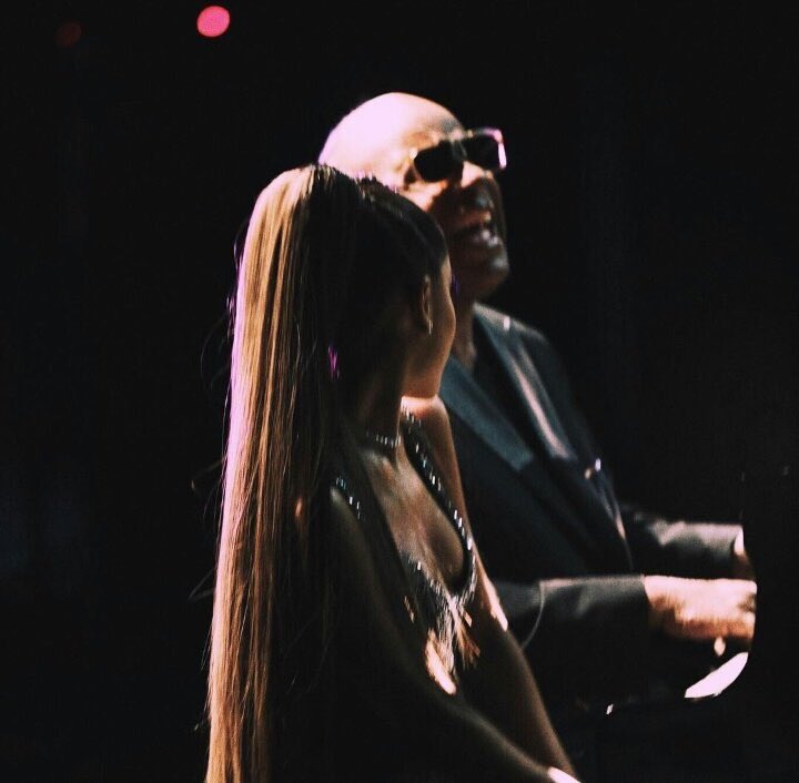 arianafreakshow's tweet photo. two legends https://t.co/KUwmaYoIVK