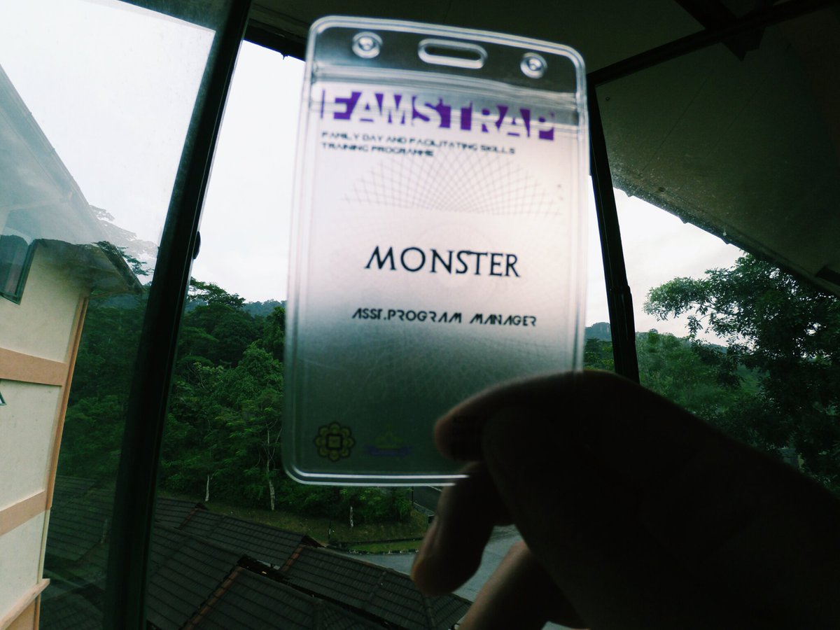 syahmie_afiq's tweet photo. Yea habis dah f(x) #FAMSTRAP https://t.co/FlZmzU2tLu