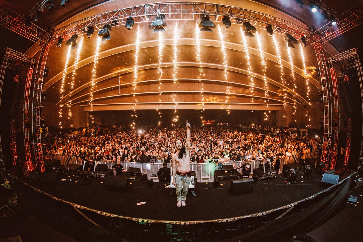 Asia Tour goin 💪🏽 https://t.co/svqECV8NR4