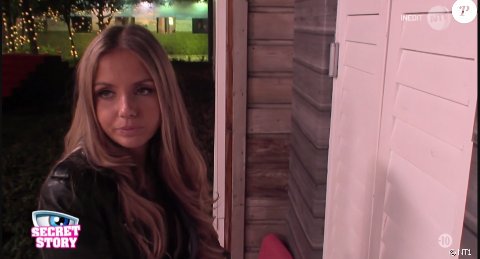 infosTVshow's tweet image. Entre les 2 finalistes filles, qui voulait vous voir gagner #SS10 
RT pour @MelSecretStory1 
Fav pour @anaisSecretS10