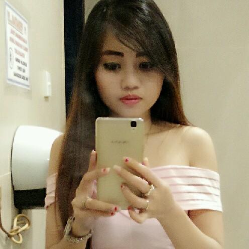 Come hangout with me on #BIGOLIVE. web.live.bigo.sg/-2138087849_14…